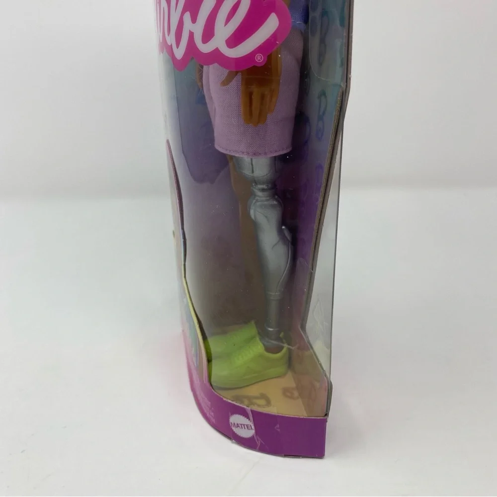 Mattel Barbie Fashionistas Ken‎ Fashion Doll #212 with Prosthetic Leg NEW